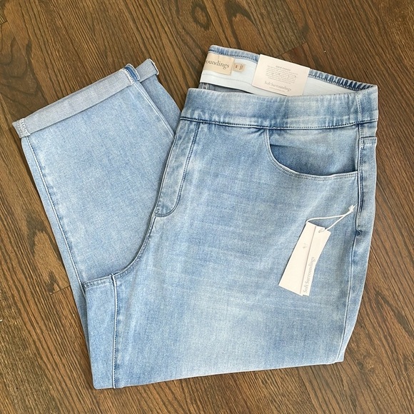 Soft Surroundings The Ultimate Denim Pull-On Crop Jeans in everwash straight leg - Picture 2 of 15